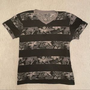 Rue21 Carbon short sleeve tee shirt mens size L